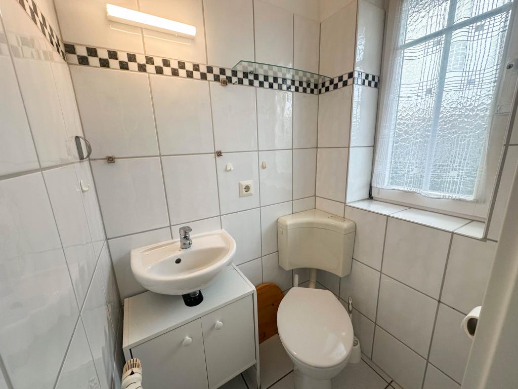 Reihenhaus: Gäste-WC im EG